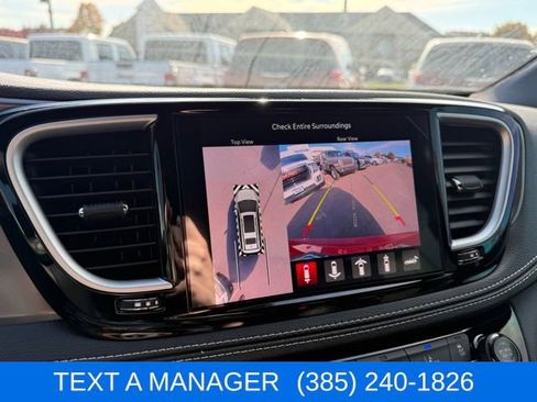 New 2026 Chrysler Pacifica Select w/ S Appearance Package image 17