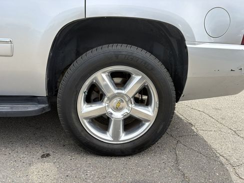 Used 2013 Chevrolet Tahoe LTZ AWD/4WD image 46