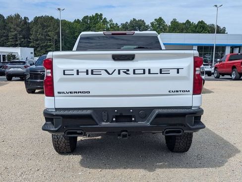 New 2026 Chevrolet Silverado 1500 Custom Trail Boss w/ Dark Appearance Package AWD/4WD image 3