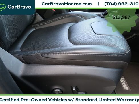 Used 2019 Jeep Cherokee Limited AWD/4WD image 38