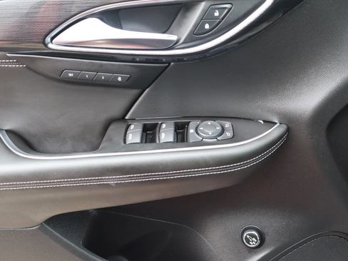 Used 2023 Buick Envision Essence w/ Technology Package I image 17