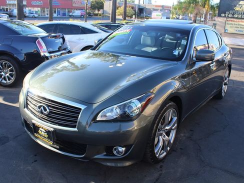 Used 2013 INFINITI M37 w/ Premium Pkg RWD image 4