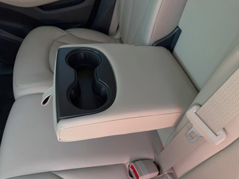 Used 2020 Buick Envision Essence FWD image 27
