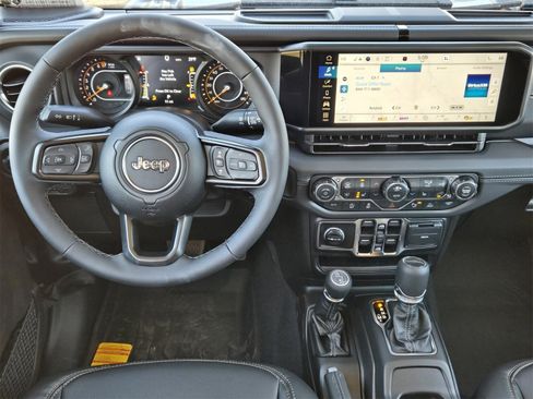 New 2026 Jeep Gladiator Sport image 25