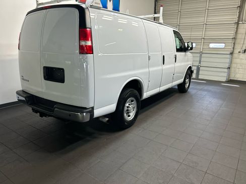 Used 2018 Chevrolet Express 2500 w/ Driver Convenience Package image 3