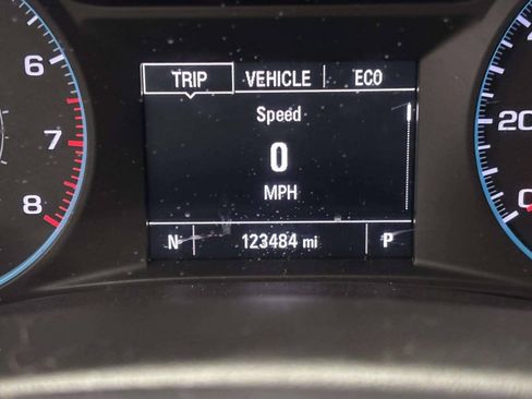 Used 2017 Chevrolet Malibu LS FWD image 32