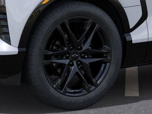 New 2026 Chevrolet Blazer EV RS image 9