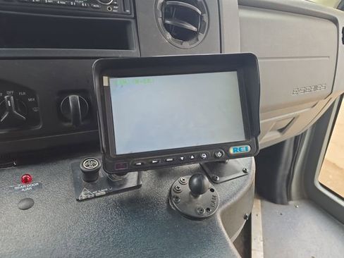 Used 2013 Ford E-450 and Econoline 450 Super Duty w/ Shuttle Bus Prep Pkg RWD image 31