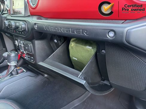 Used 2022 Jeep Wrangler Unlimited Rubicon w/ LED Lighting Group AWD/4WD image 44