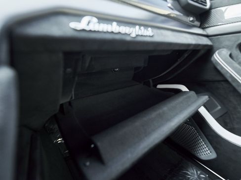 Used 2024 Lamborghini Urus Performante image 86