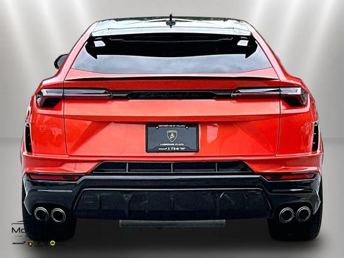 Used 2023 Lamborghini Urus Performante AWD/4WD image 4