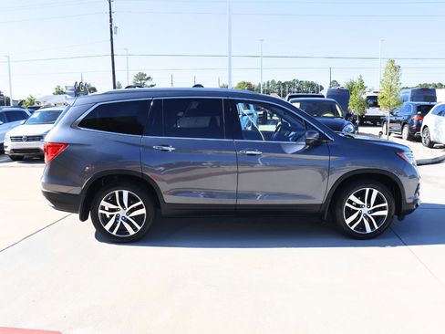 Used 2016 Honda Pilot Touring image 6