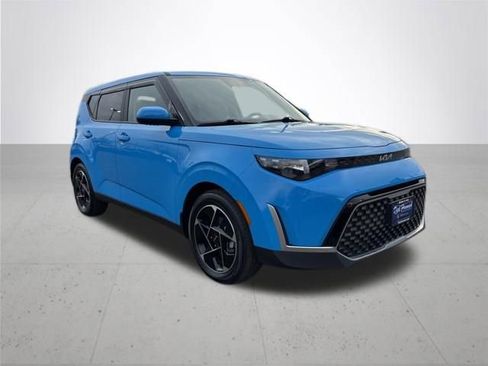 Used 2024 Kia Soul EX image 3