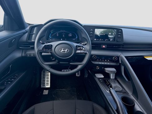 New 2026 Hyundai Elantra Sport FWD image 15