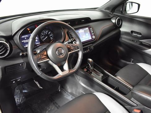 Certified 2021 Nissan Kicks SR w/ SR Premium Package image 13