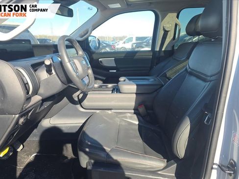 Used 2025 Ford Expedition Max Active image 4