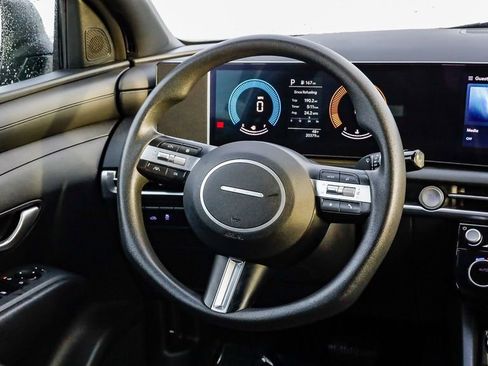 Used 2025 Hyundai Santa Cruz SEL image 18