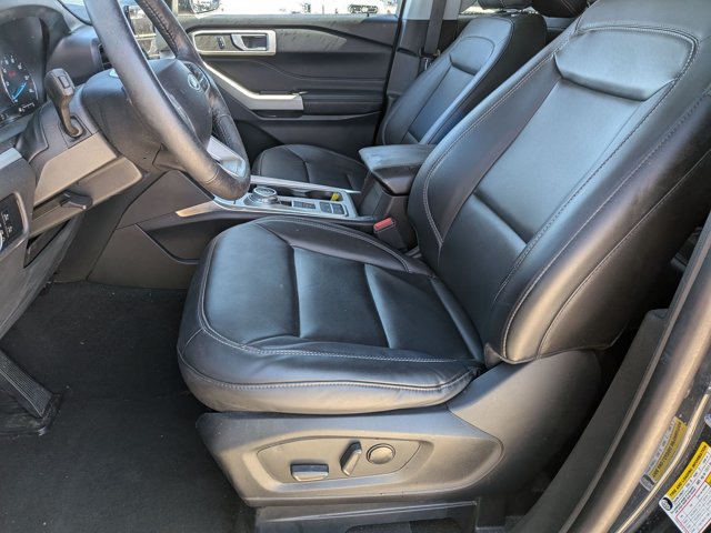 Used 2023 Ford Explorer XLT w/ Equipment Group 202A RWD image 14