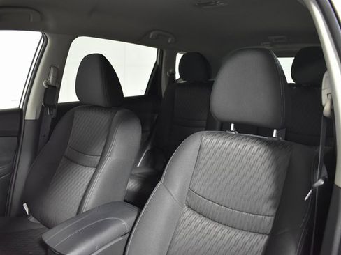 Used 2018 Nissan Rogue SV image 10