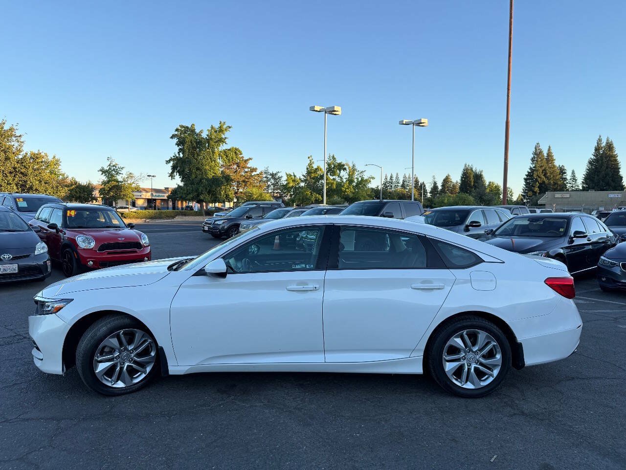 Used 2019 Honda Accord LX image 5