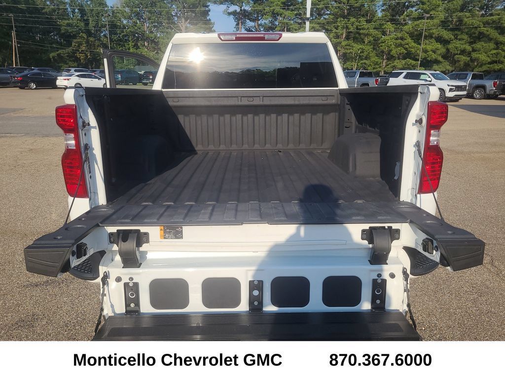 Used 2024 Chevrolet Silverado 1500 Custom AWD/4WD image 7