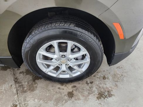 Used 2023 Chevrolet Equinox LT image 42