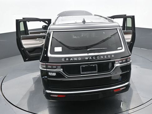 Used 2024 Jeep Grand Wagoneer L 4WD image 71