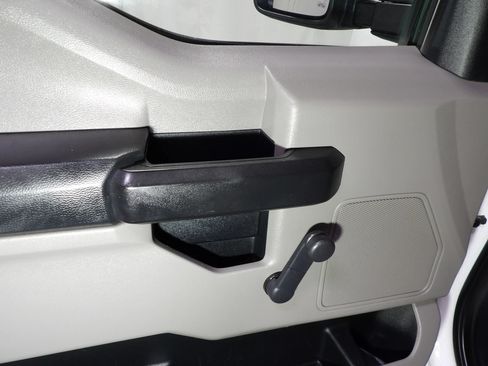 Used 2019 Ford F250 XL RWD image 14