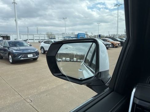 New 2026 GMC Yukon XL Elevation AWD/4WD image 65