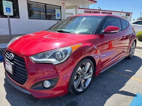 Used 2015 Hyundai Veloster Turbo image 3