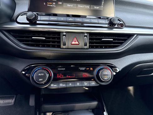 Used 2019 Kia Forte S w/ S Premium Package image 22