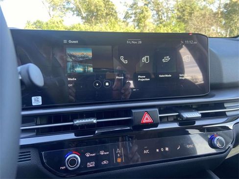 New 2026 Kia Sportage EX image 14