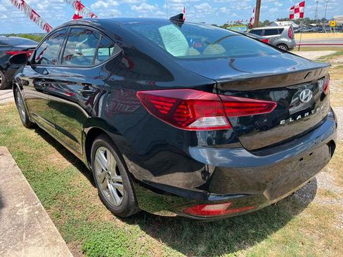 Used 2019 Hyundai Elantra SEL FWD image 5