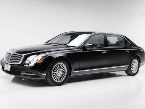 Used 2012 Maybach 62 RWD image 9