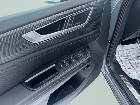 New 2026 Volkswagen Atlas Cross Sport SEL Premium R-Line image 10