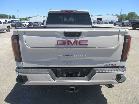 New 2026 GMC Sierra 2500 AT4 w/ AT4 Premium Plus Package AWD/4WD image 5