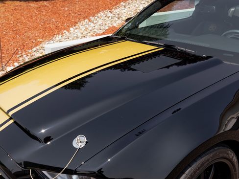 Used 2012 Ford Mustang Shelby GT500 w/ SVT Performance Pkg image 37