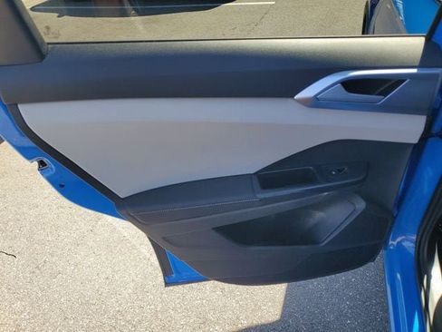 New 2026 Volkswagen Taos SE FWD image 9