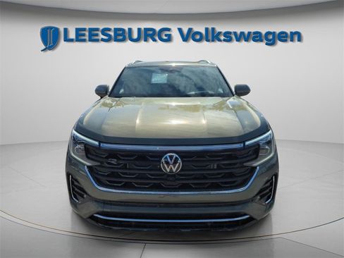 New 2026 Volkswagen Atlas Cross Sport SEL Premium R-Line image 2