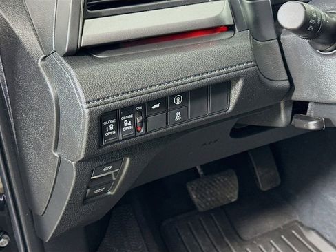 Used 2023 Honda Odyssey Sport image 10