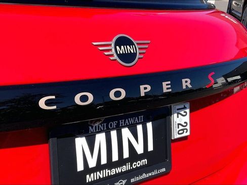 Certified 2025 MINI Cooper S image 9