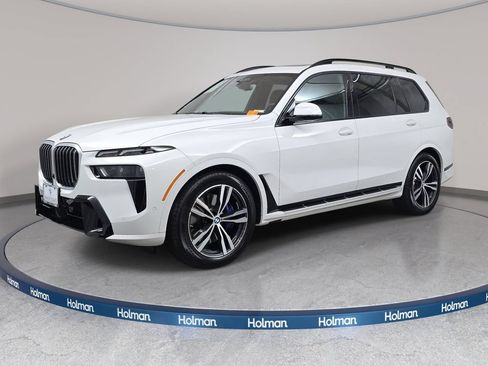 Used 2026 BMW X7 xDrive40i w/ M Sport Package AWD/4WD image 1