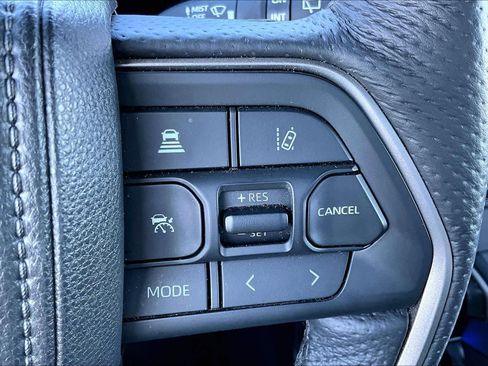 Used 2025 Toyota Sequoia SR5 image 21