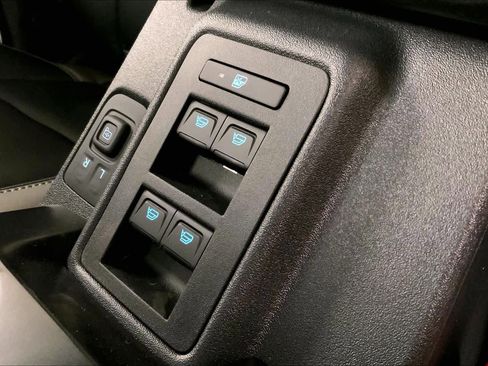 New 2025 Ford Bronco Outer Banks image 17