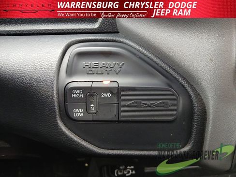 Used 2024 RAM 2500 Big Horn AWD/4WD image 25