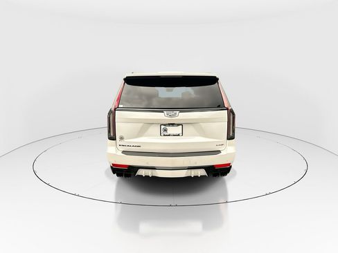 Used 2024 Cadillac Escalade ESV V w/ LPO, Floor Liner Package AWD/4WD image 7