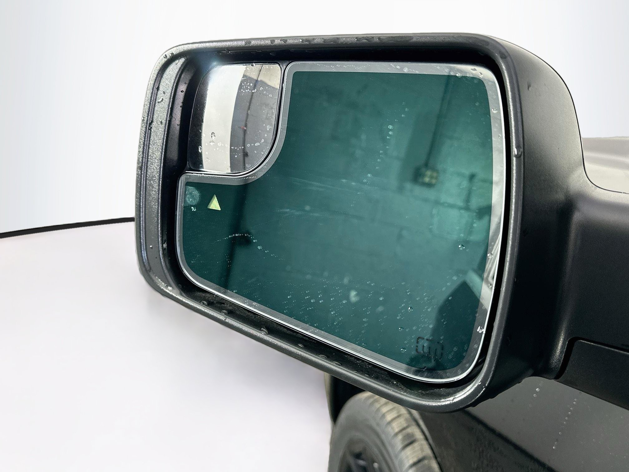 Used 2023 RAM 1500 Laramie AWD/4WD image 16