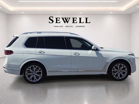 Used 2024 BMW X7 xDrive40i w/ Executive Package AWD/4WD image 5