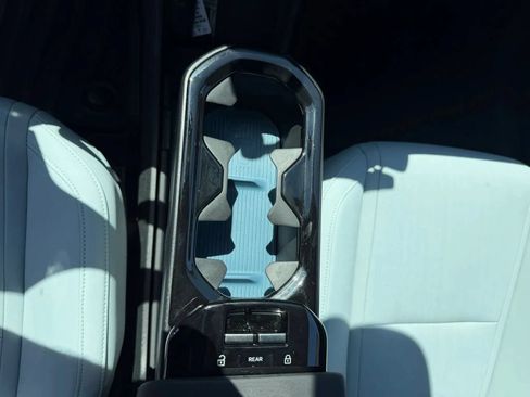 Used 2025 Volvo EX30 Ultra w/ Climate Package AWD/4WD image 25