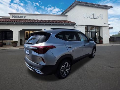 Certified 2022 Kia Seltos EX AWD/4WD image 8